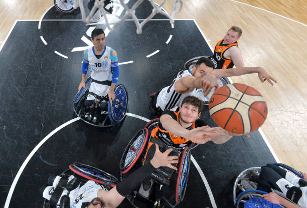 能破门都会 能破门都会